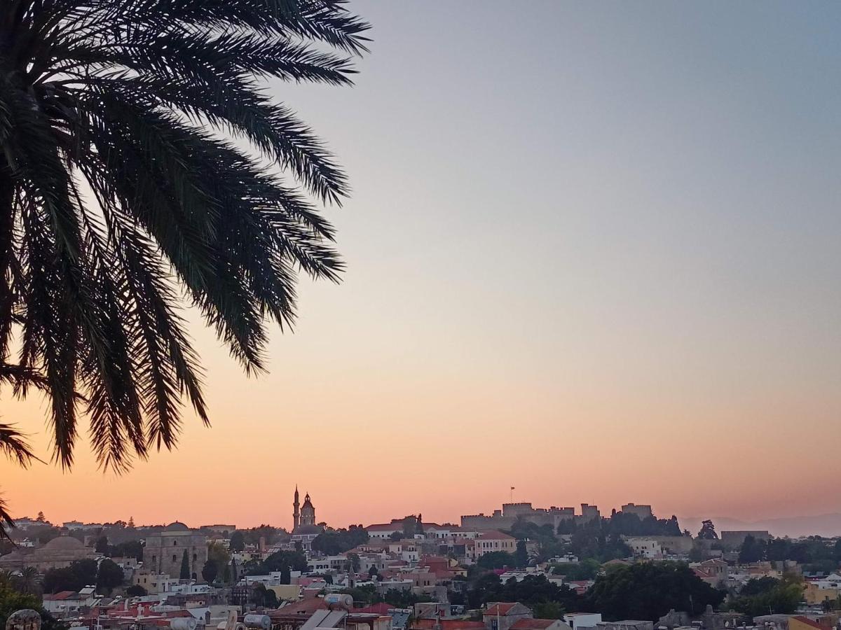 A Medieval Windmill Tower With Magnificent View Rhodes City Esterno foto